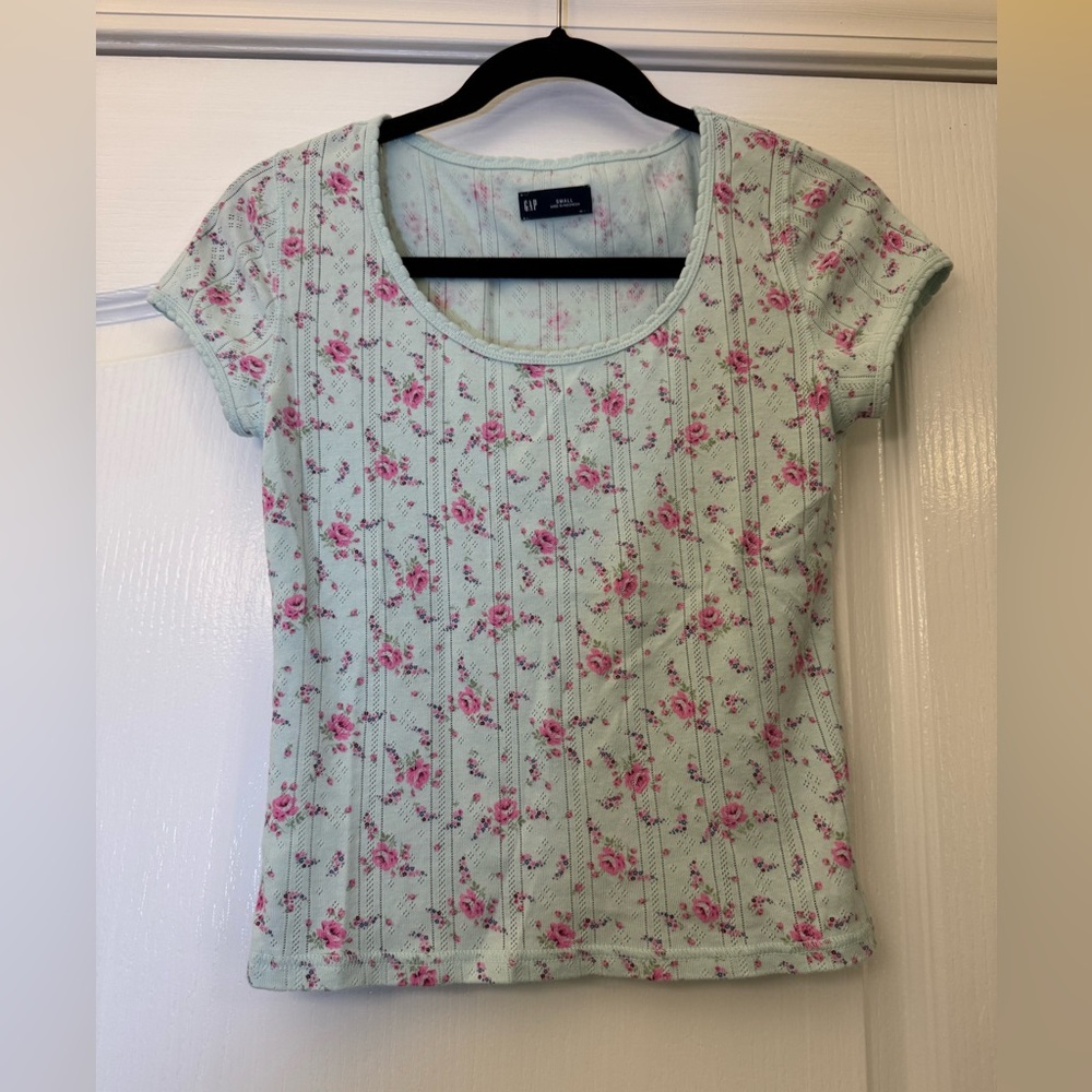 GAP Light Green Floral Short Sleeve Tee
